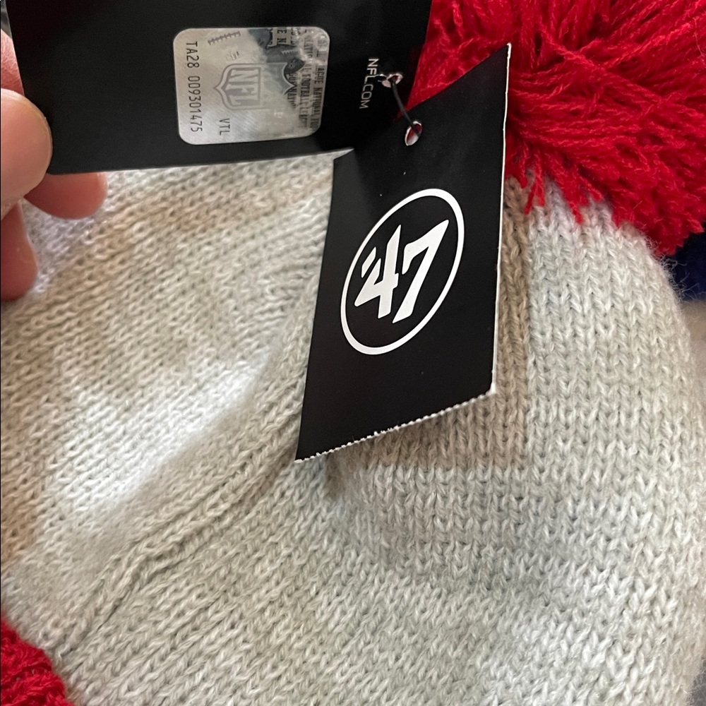 NWT NFL COZY SF 49ERS BEANIE WINTER SAN FRANCISCO CHRISTIAN MCCAFFEREY - Picture 7 of 7